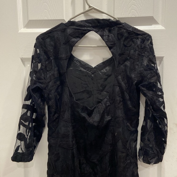 Handmade Silk Kurta with a drop shape on the back - Picture 3 of 3